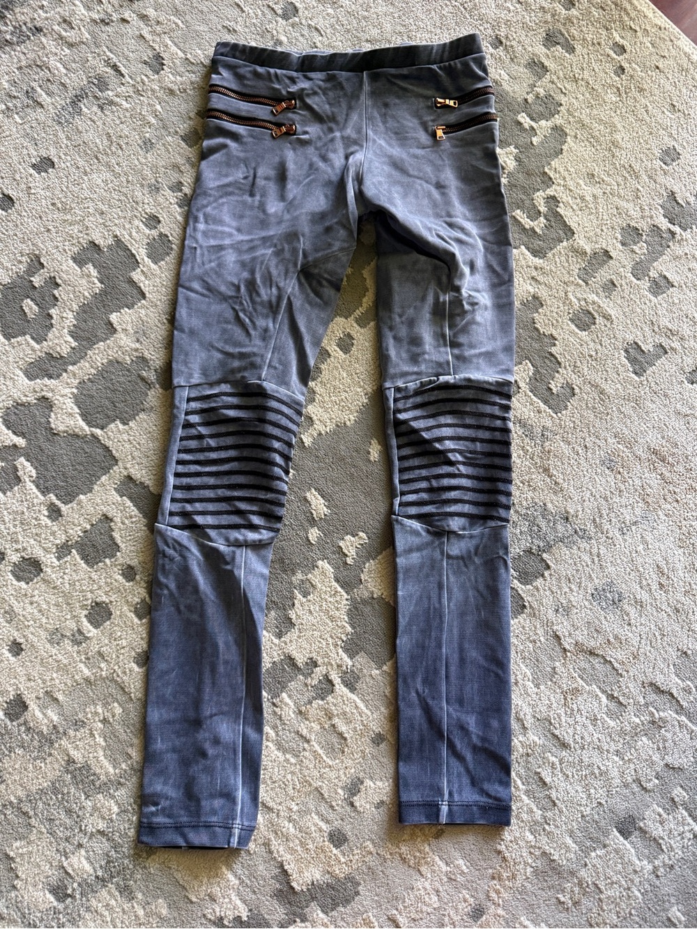 Blue Life Moto-Style Ribbed Leggings in Slate Gray
